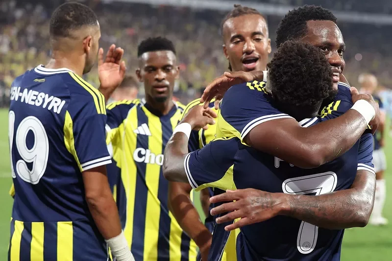 Fenerbahce vs Sturm Graz ra sân với đội hình mạnh nhất